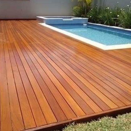 Decks de Madeira — Piscinas com muito estilo.